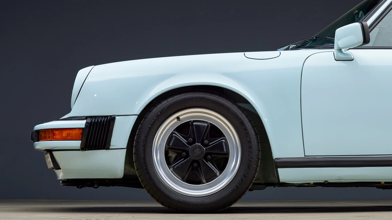 1984 Porsche 911 Carrera 3.2 - Image 23 of 31