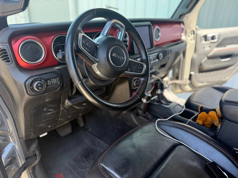2022 Jeep JT Gladiator - Image 9 of 10