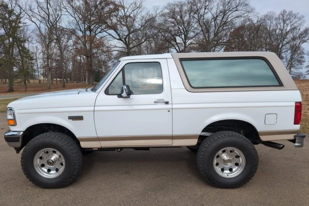 1996 Ford Bronco 5th Gen - Image 3 of 7