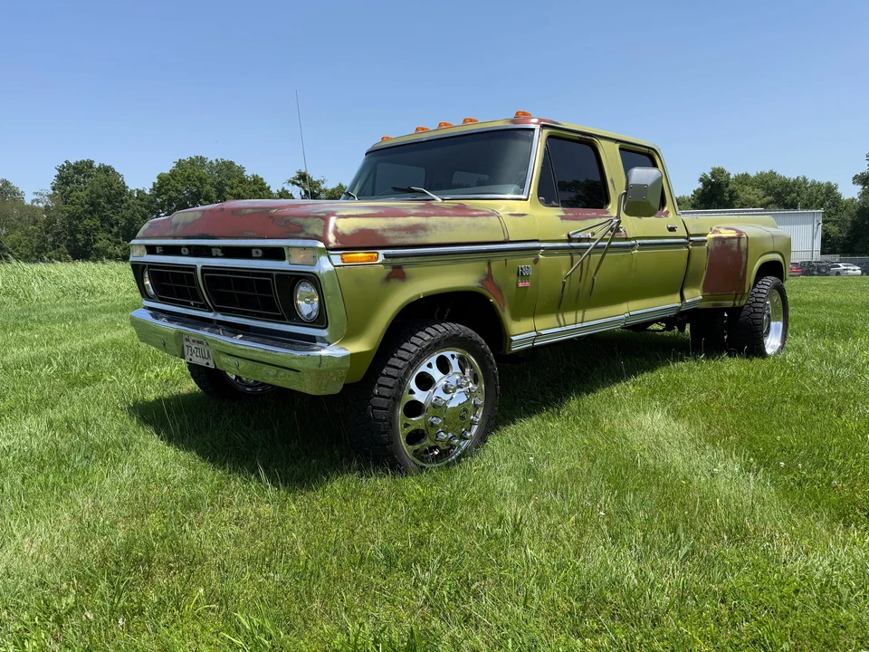 Ford Super Duty - Image 4 of 31