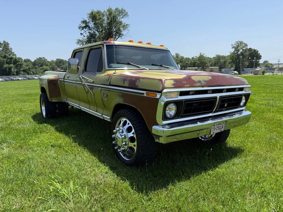 Ford Super Duty - Image 7 of 31