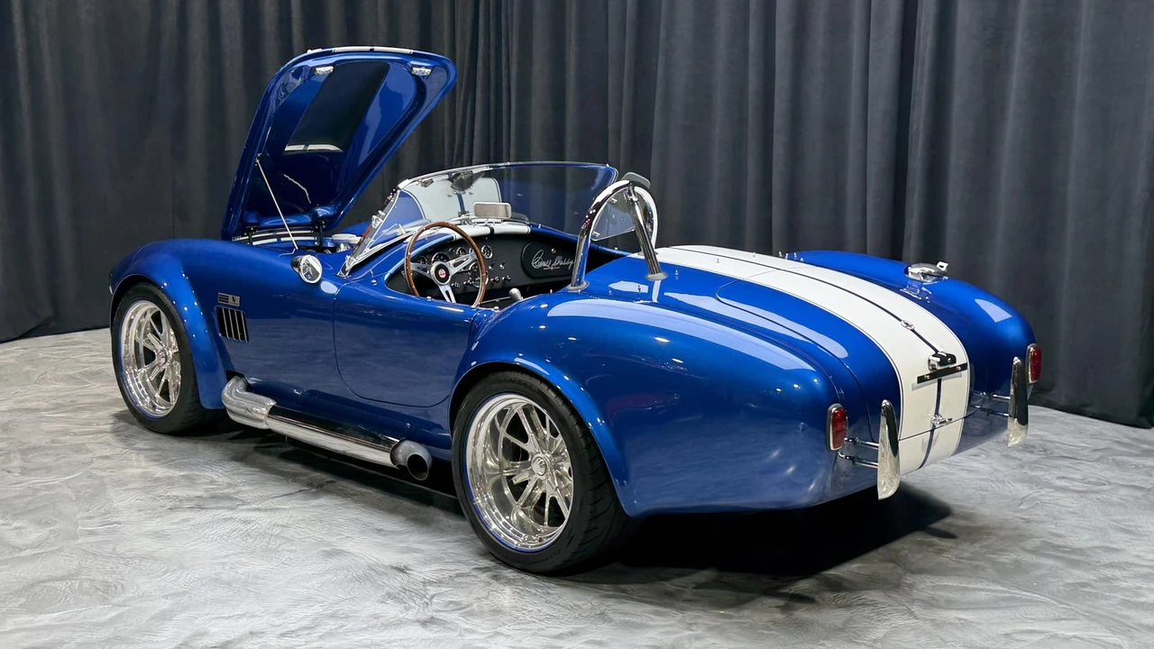 Shelby Cobra Replica - Image 31 of 31