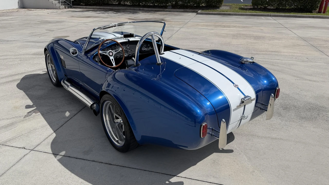 Shelby Cobra Replica - Image 16 of 31
