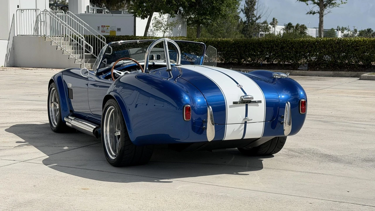 Shelby Cobra Replica - Image 20 of 31
