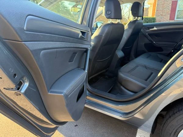 2020 Volkswagen Golf - Image 6 of 12