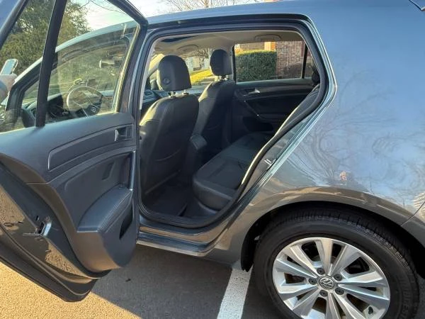 2020 Volkswagen Golf - Image 5 of 12