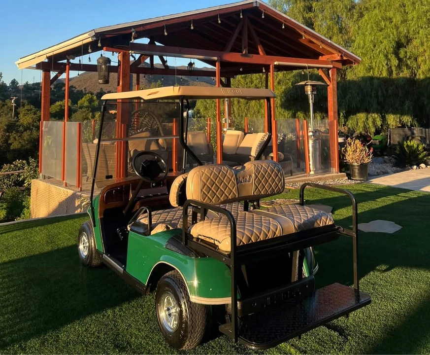 Parts & Memorabilia Golf Carts - Image 2 of 7
