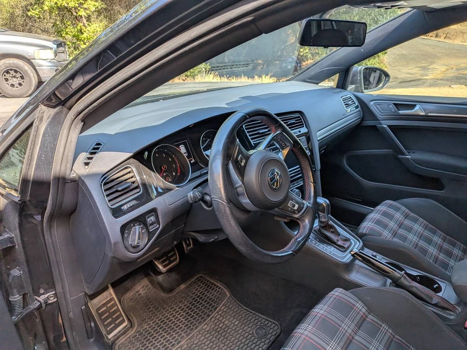 2018 Volkswagen GTI Mk7 - Image 11 of 13