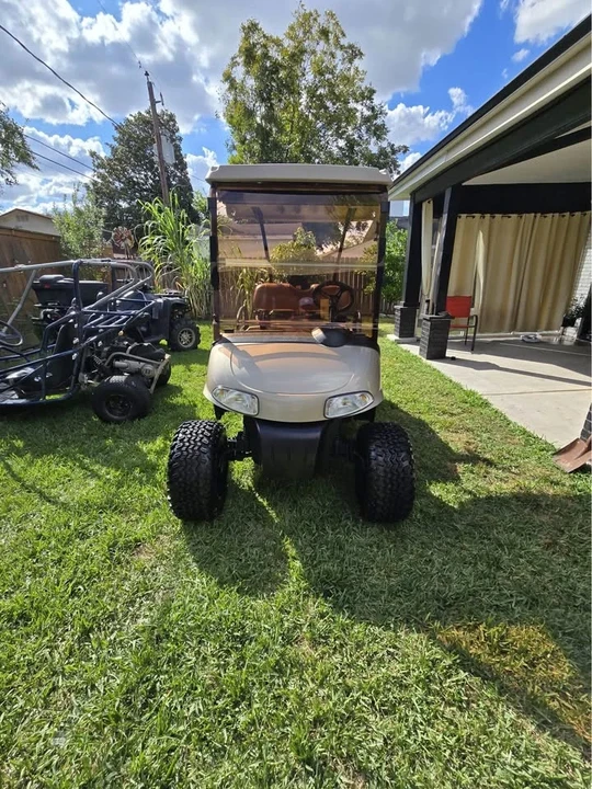 Parts & Memorabilia Golf Carts - Image 2 of 8
