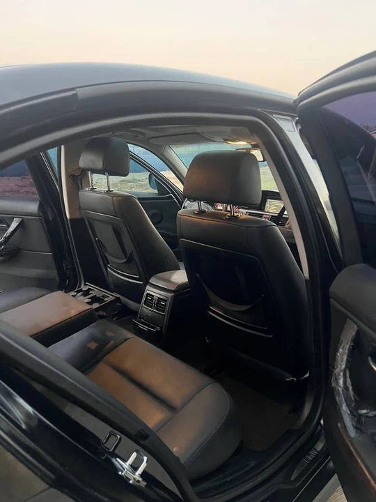 2009 BMW E90 3 Series Sedan - Image 3 of 8