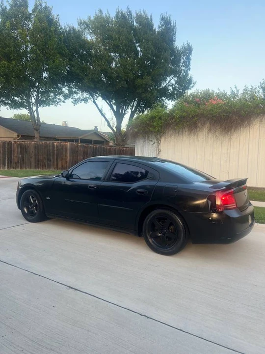 2010 Dodge Charger 6th Gen - Image 11 of 17