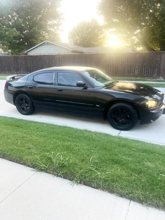 2010 Dodge Charger 6th Gen - Image 14 of 17