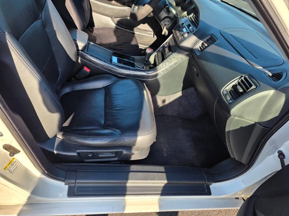 2002 Acura TL 2nd Gen - Image 10 of 21