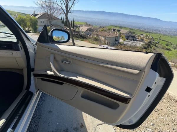 2013 BMW E93 335i Convertible - Image 13 of 19