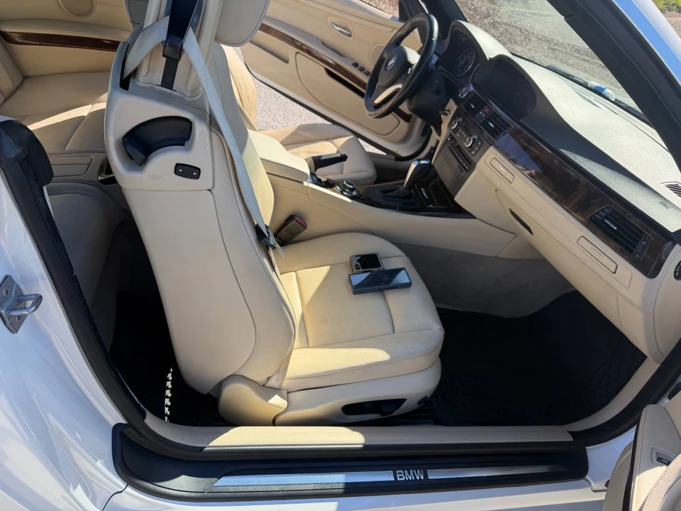 2013 BMW E93 335i Convertible - Image 12 of 19