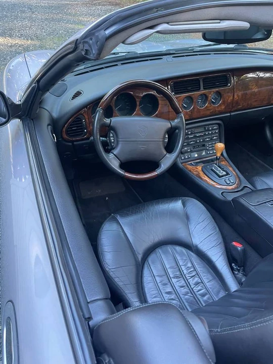 2002 Jaguar X100 XK8 - Image 12 of 14