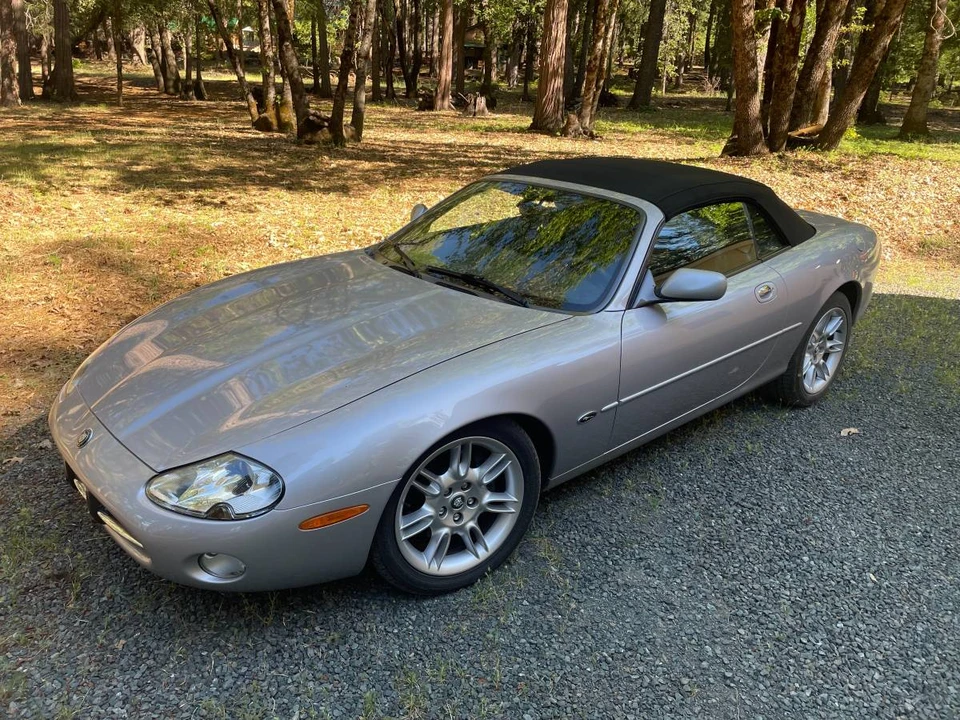 2002 Jaguar X100 XK8 - Image 6 of 14