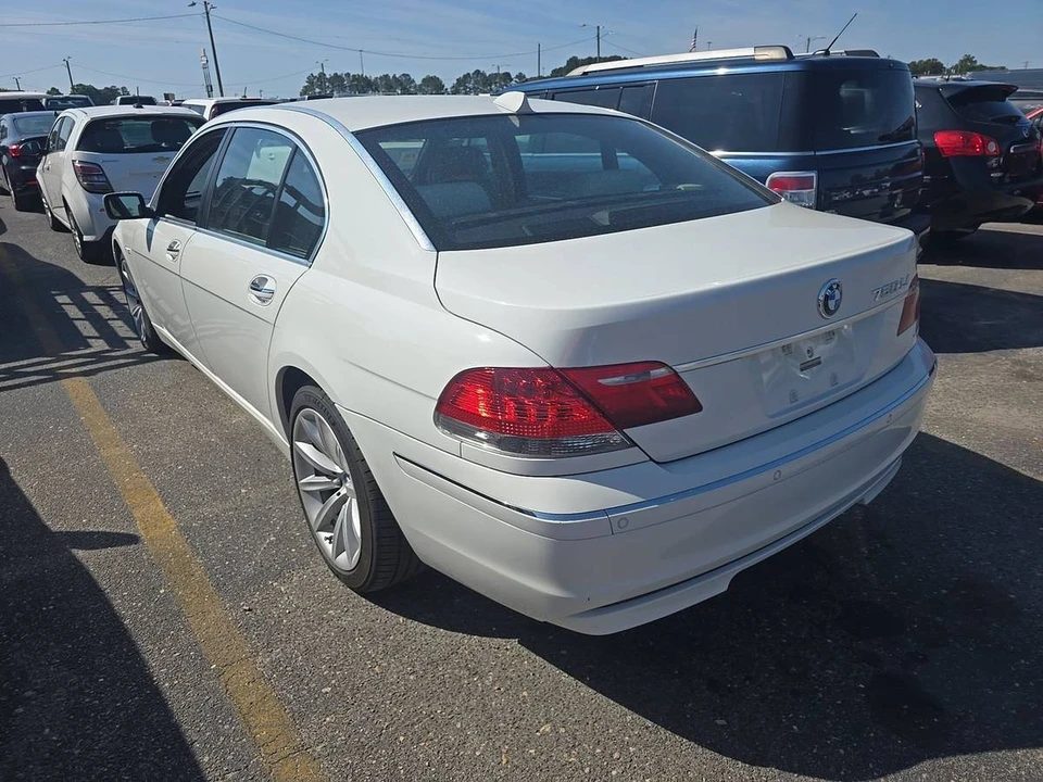 2008 BMW E65/E66 750i & 760i Sedan - Image 4 of 15