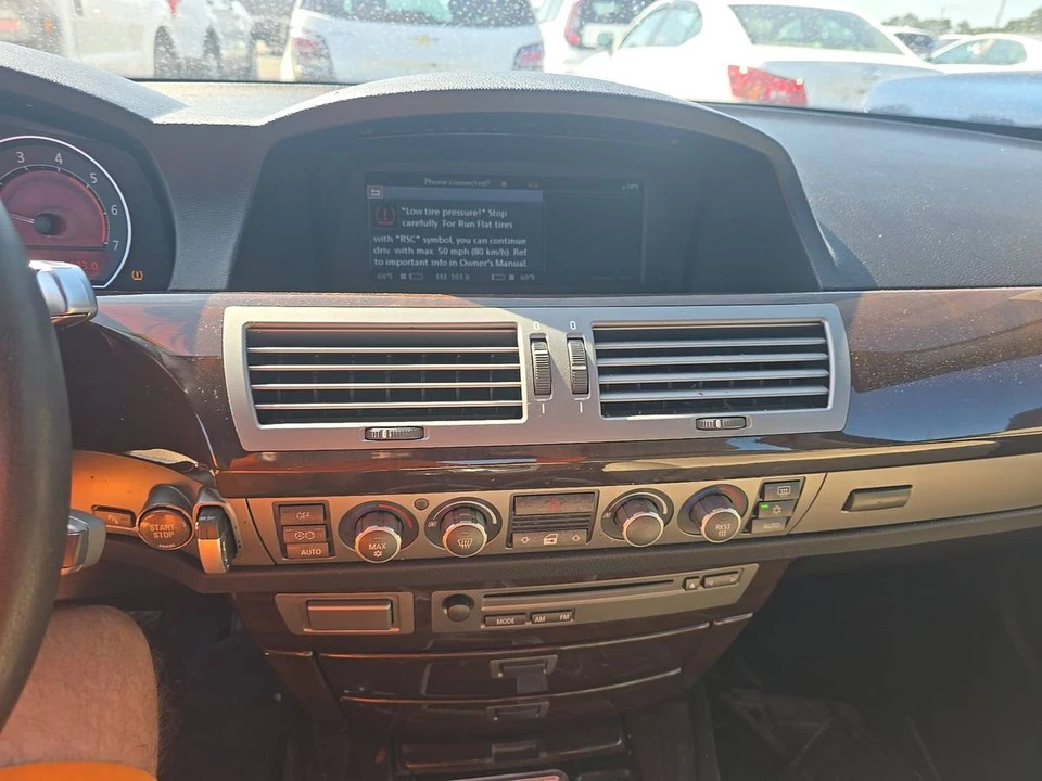 2008 BMW E65/E66 750i & 760i Sedan - Image 11 of 15