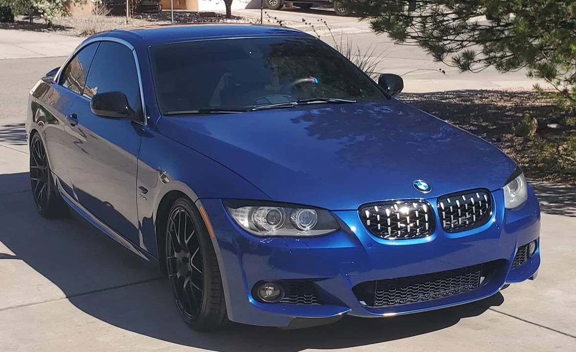 2011 BMW E93 335i Convertible - Image 2 of 20