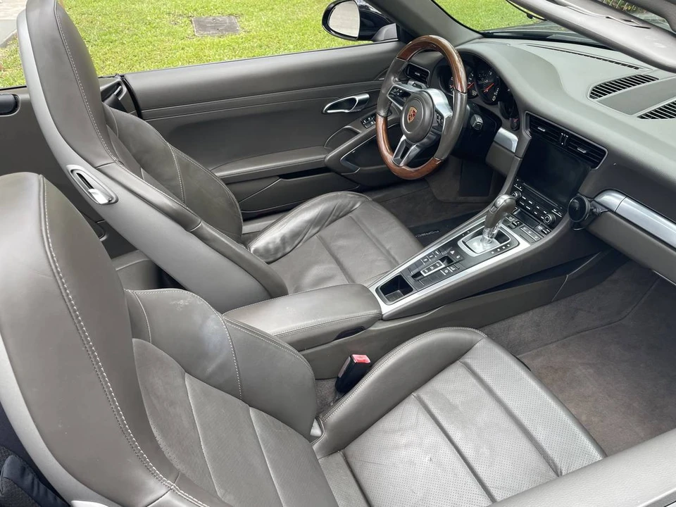 2017 Porsche 991 Carrera - Image 18 of 18