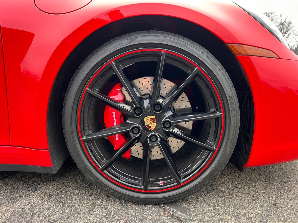 2020 Porsche 992 Carrera 4S - Image 5 of 11