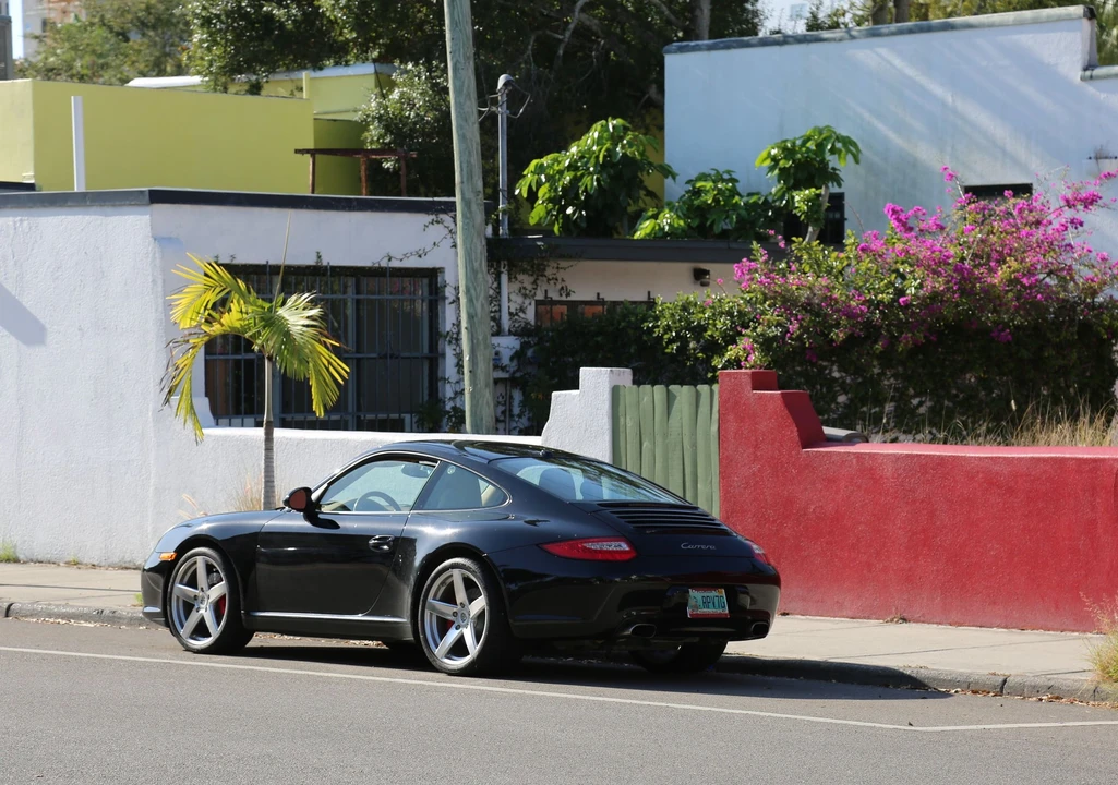 2010 Porsche 997 Carrera - Image 12 of 13