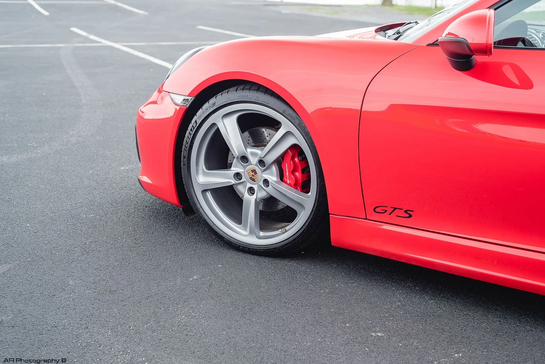 2015 Porsche 981 Cayman GTS - Image 12 of 31
