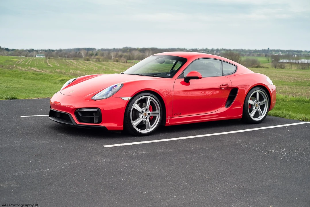 2015 Porsche 981 Cayman GTS - Image 2 of 31