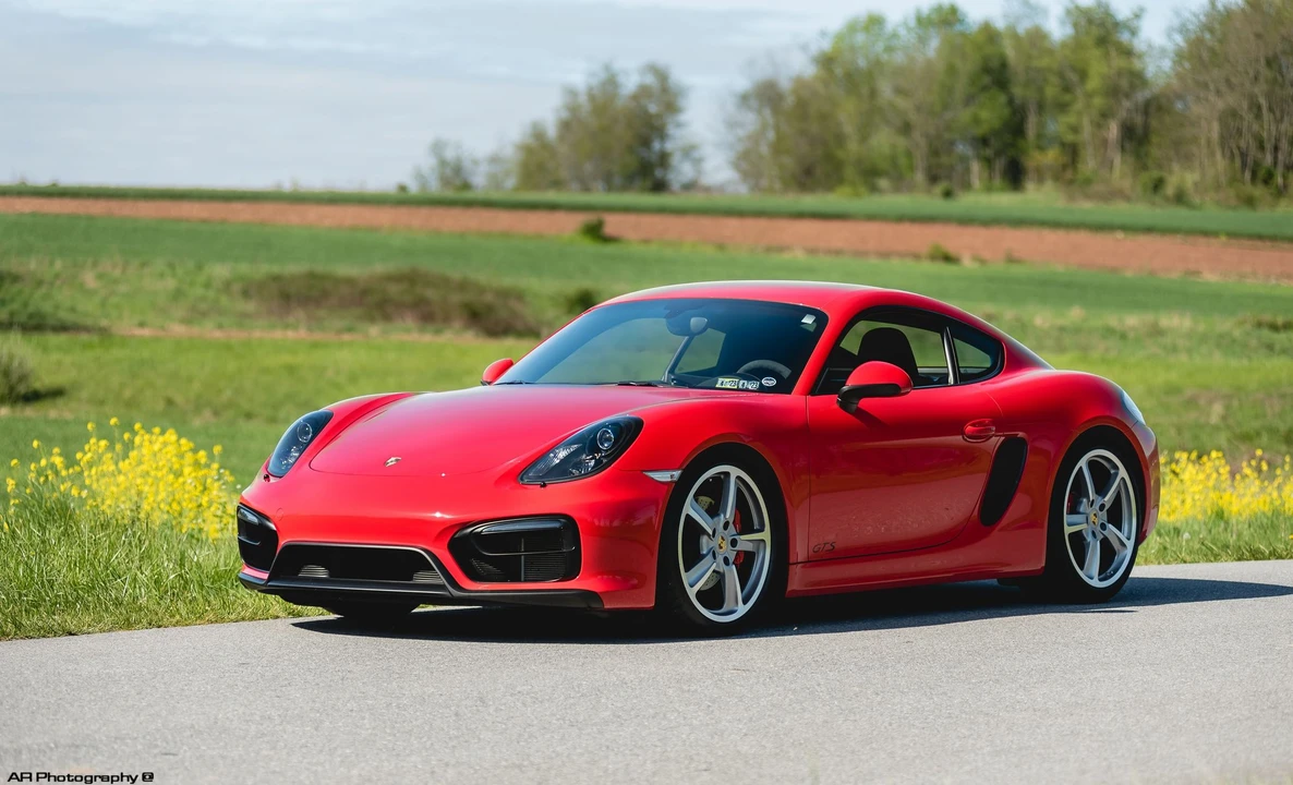2015 Porsche 981 Cayman GTS - Image 4 of 31
