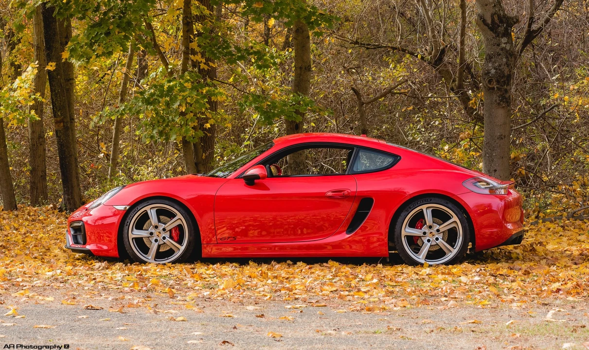 2015 Porsche 981 Cayman GTS - Image 3 of 31