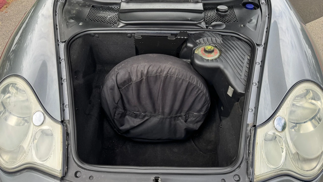 2002 Porsche 996 Carrera - Image 18 of 21