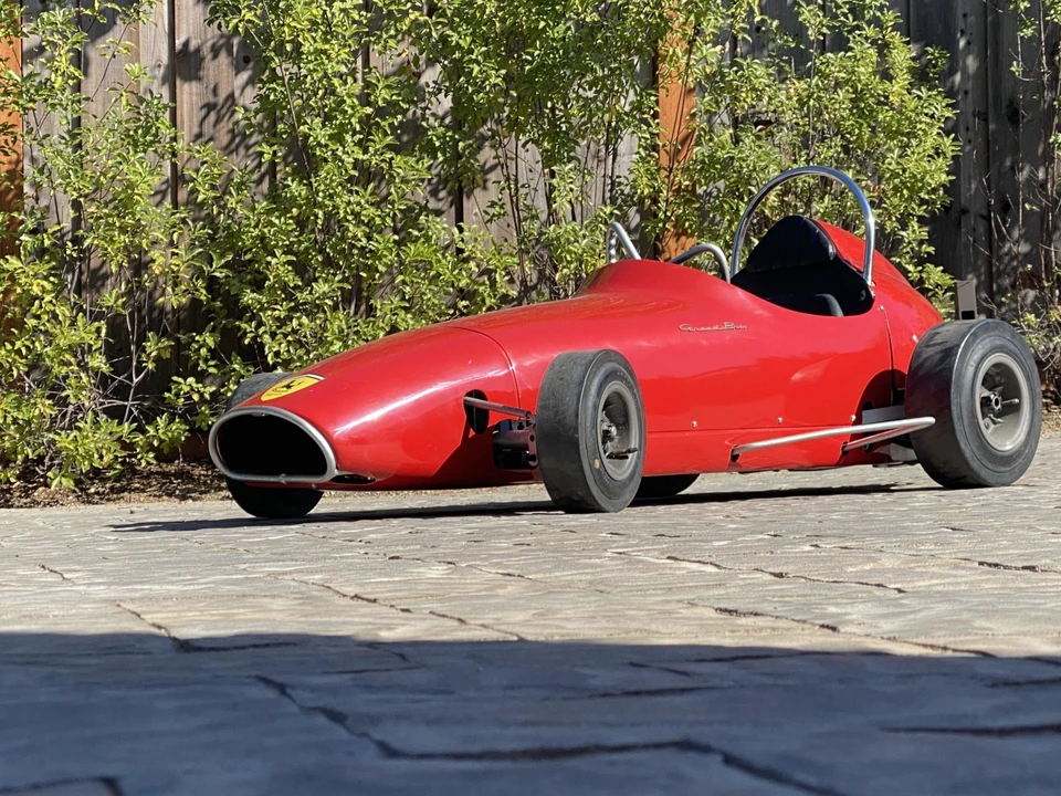Ferrari Replica - Image 2 of 31