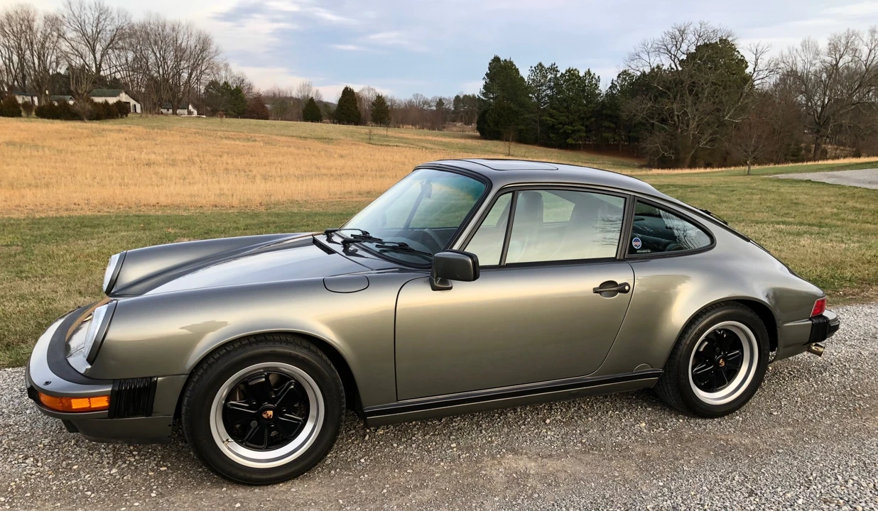 1988 Porsche 911 Carrera 3.2 - Image 8 of 31