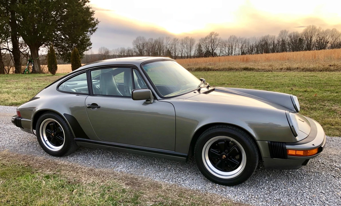 1988 Porsche 911 Carrera 3.2 - Image 2 of 31