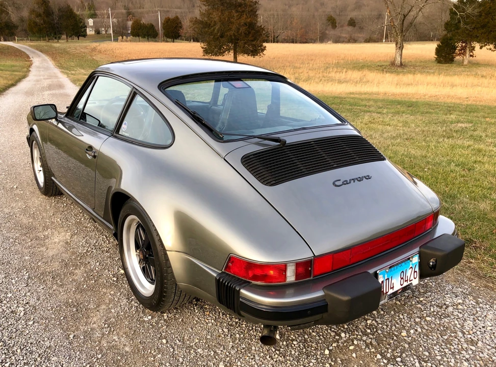 1988 Porsche 911 Carrera 3.2 - Image 11 of 31