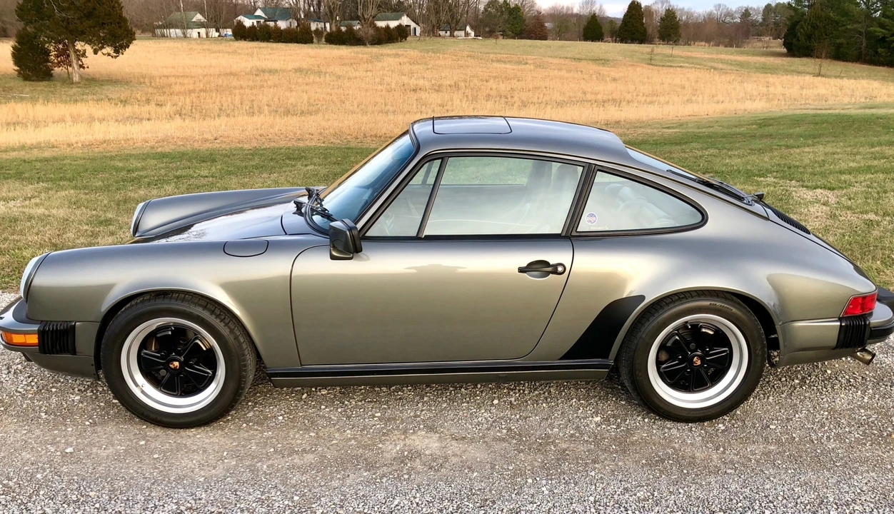 1988 Porsche 911 Carrera 3.2 - Image 9 of 31