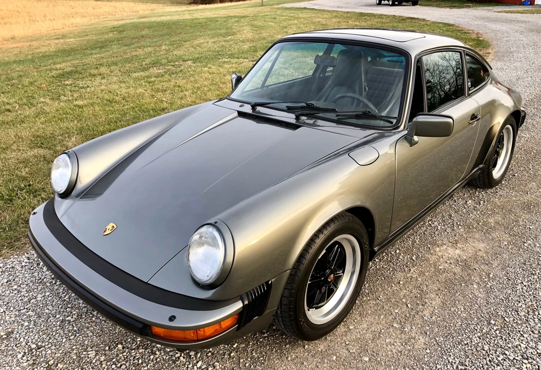 1988 Porsche 911 Carrera 3.2 - Image 5 of 31