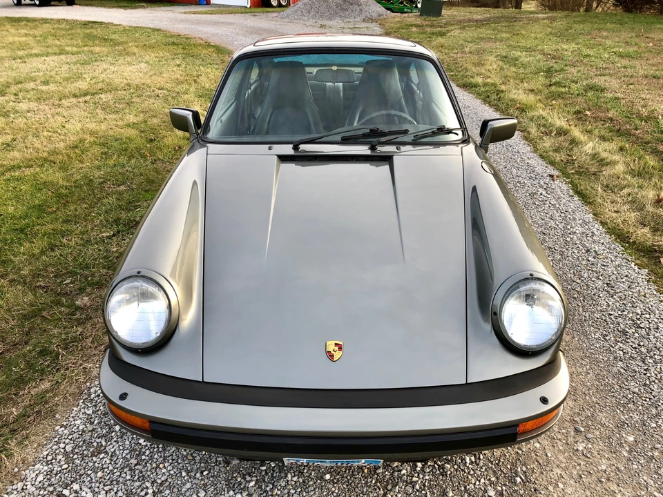 1988 Porsche 911 Carrera 3.2 - Image 4 of 31