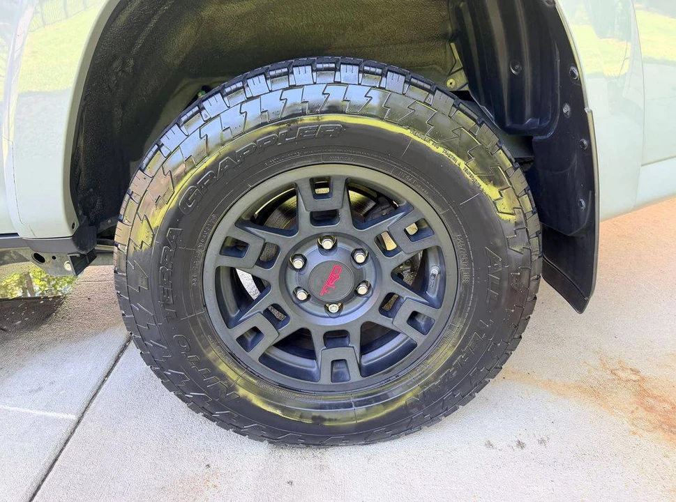 2017 Toyota 4Runner 5th Gen - Image 6 of 7