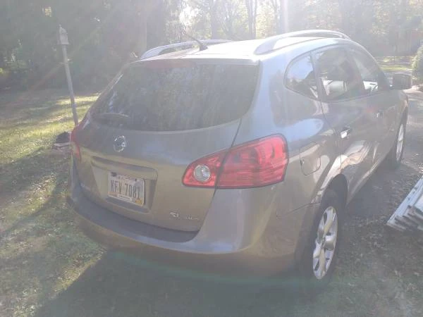 2010 Nissan Rogue - Image 5 of 11