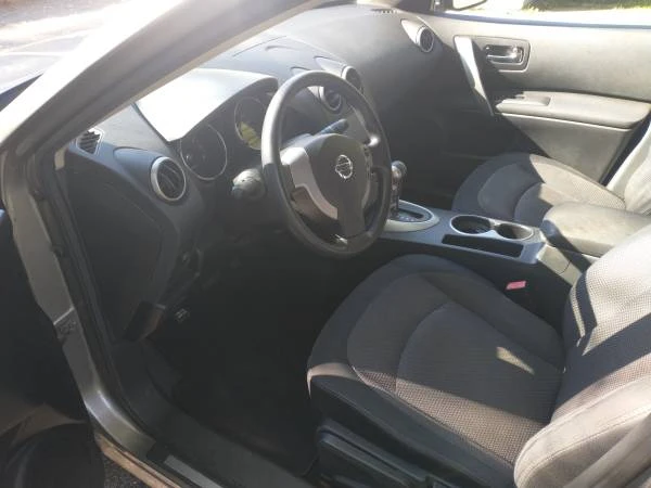 2010 Nissan Rogue - Image 9 of 11