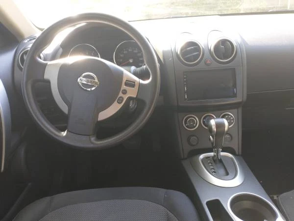 2010 Nissan Rogue - Image 10 of 11