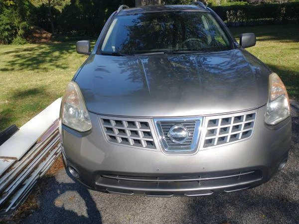 2010 Nissan Rogue - Image 2 of 11