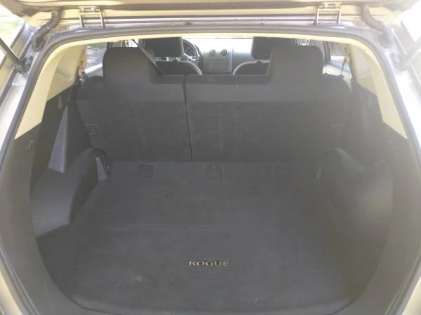 2010 Nissan Rogue - Image 7 of 11