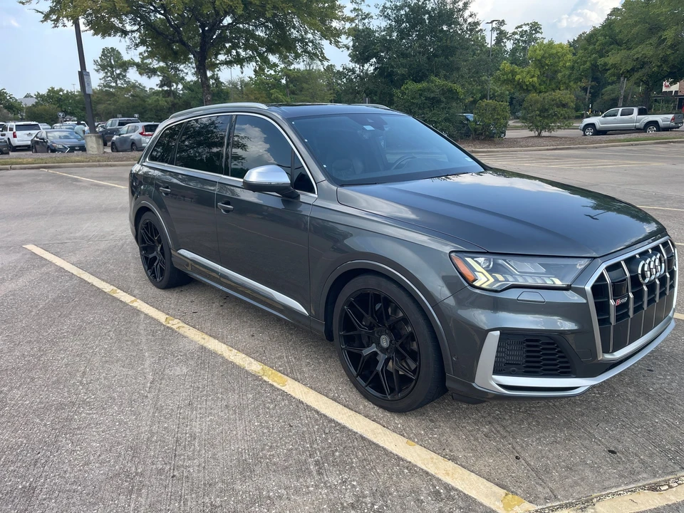 2021 Audi SQ7 - Image 2 of 24
