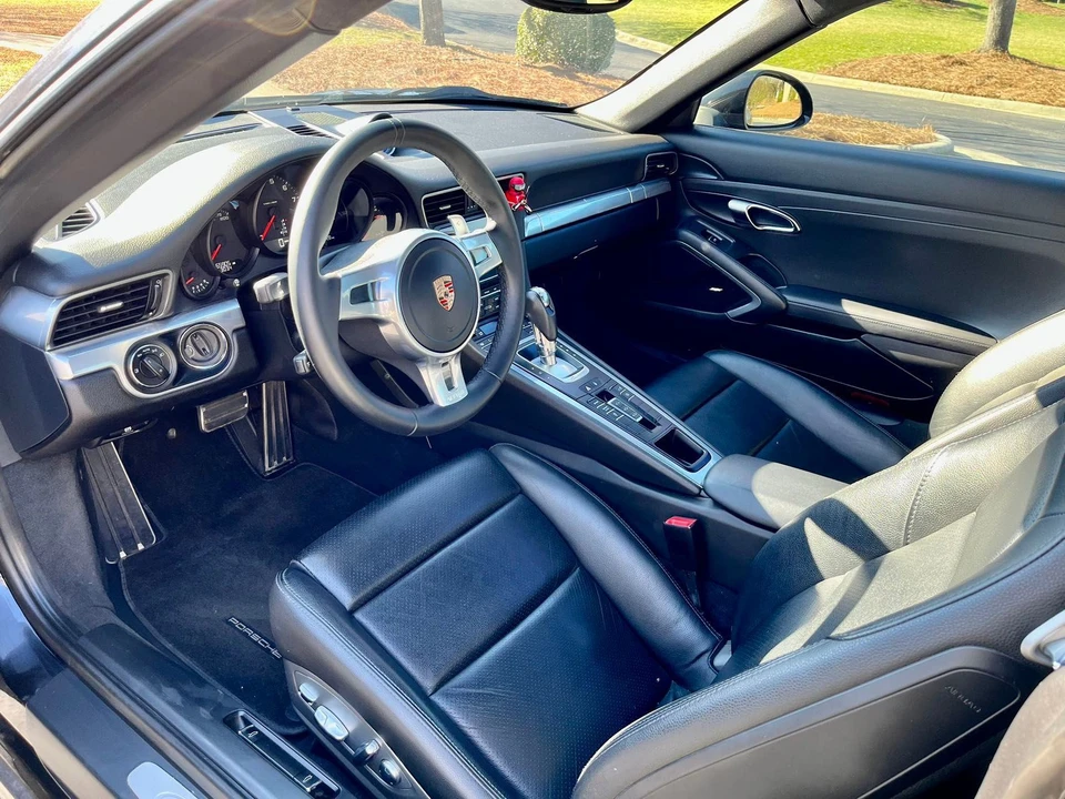 2013 Porsche 991 Carrera - Image 10 of 11
