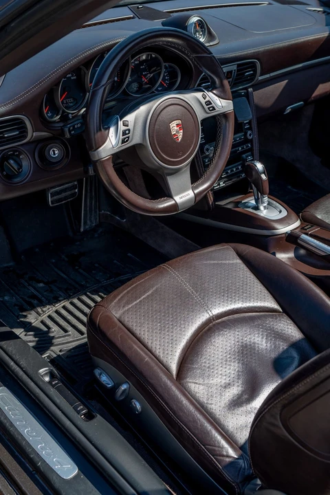2009 Porsche 997 Carrera 4 - Image 9 of 15