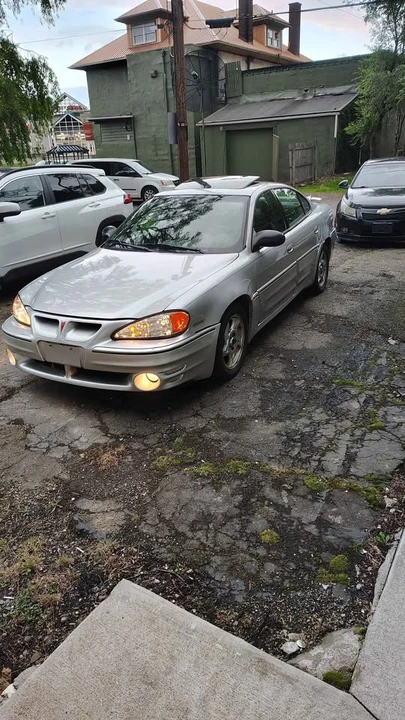 2003 Pontiac Grand Am - Image 2 of 10