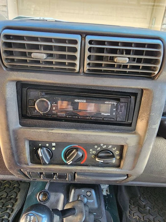 2000 Jeep TJ Wrangler - Image 9 of 24